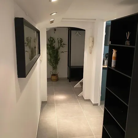 Schoene 2-zimmer In Sehr Guter Lage Apartment